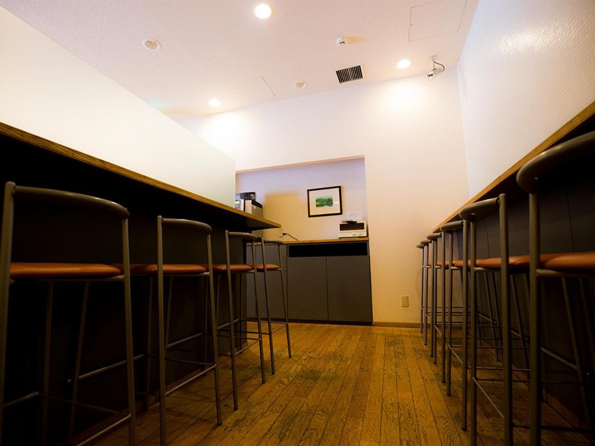 Swanky Otomo Hotel 2*